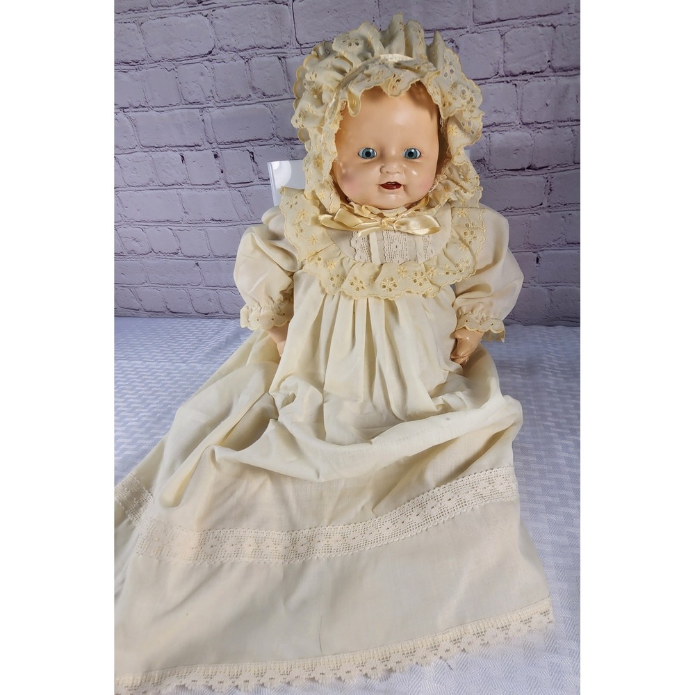 VINTAGE 1985 ANNIVERSARY HORSMAN  DOLL 18" Eyes Close Excellent Condition